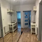 아파트 S Garazi A Balkonem