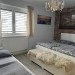 Apartman S Garáží A Balkónem Plzeň