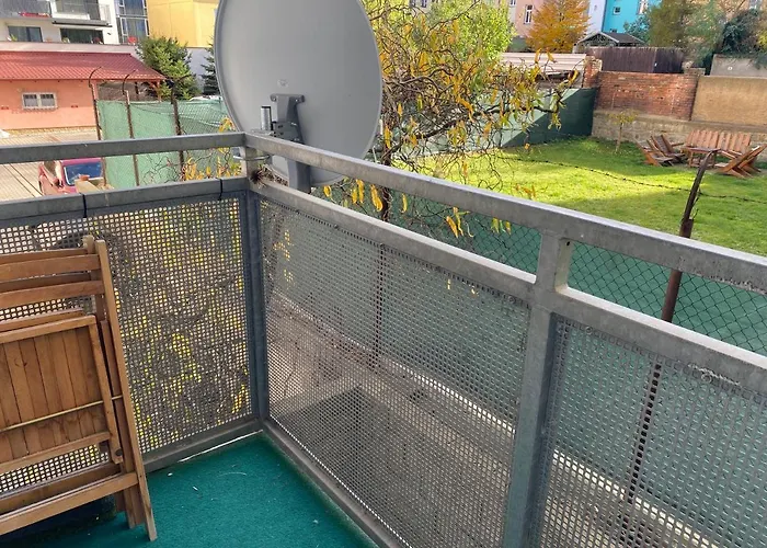 Appartement S Garazi A Balkonem