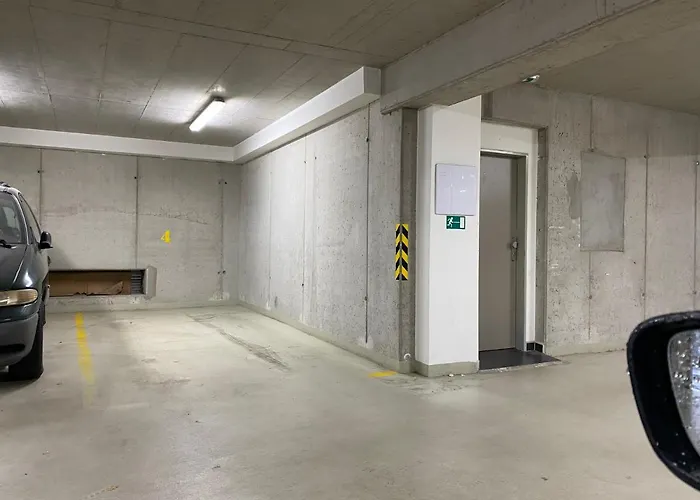 Appartement S Garazi A Balkonem