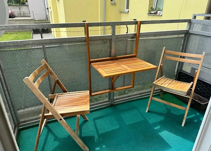 Appartement S Garazi A Balkonem *