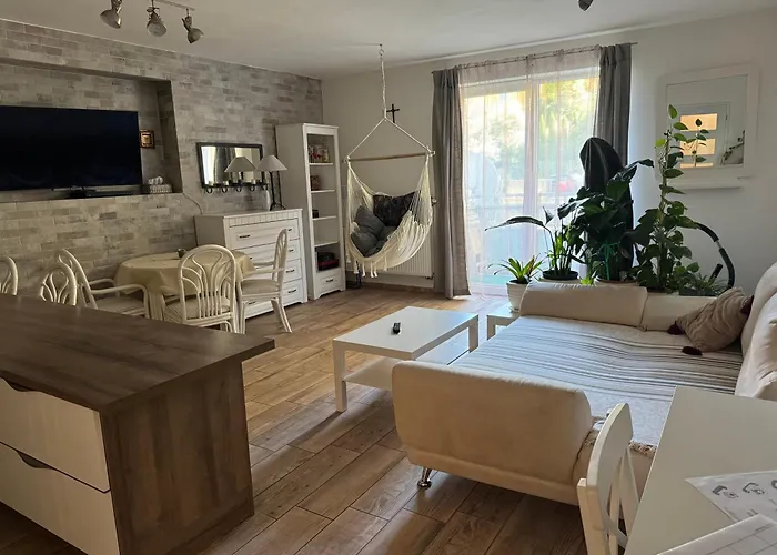 Appartement S Garazi A Balkonem *